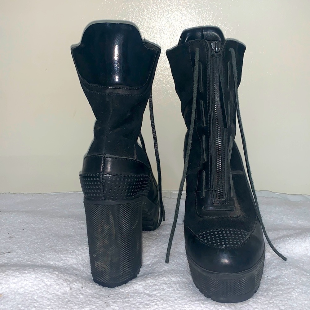 Atelje 71 black booties